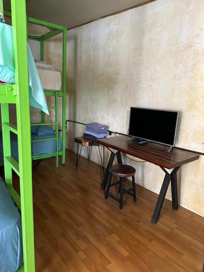 La 4Ta Hostal Hotel Antigua Екстериор снимка